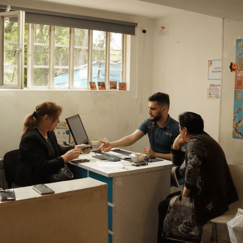 Beneficiary consultation at the Ethos foundation office